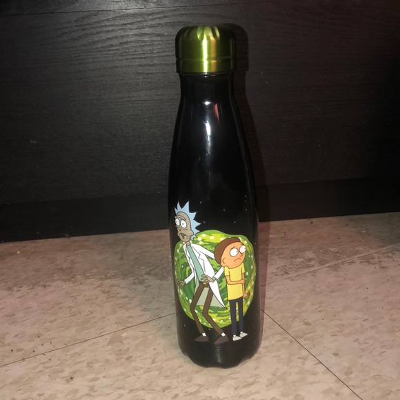 Rick and Morty Stainless Steel Water Bottle. - Picture 2 of 4
